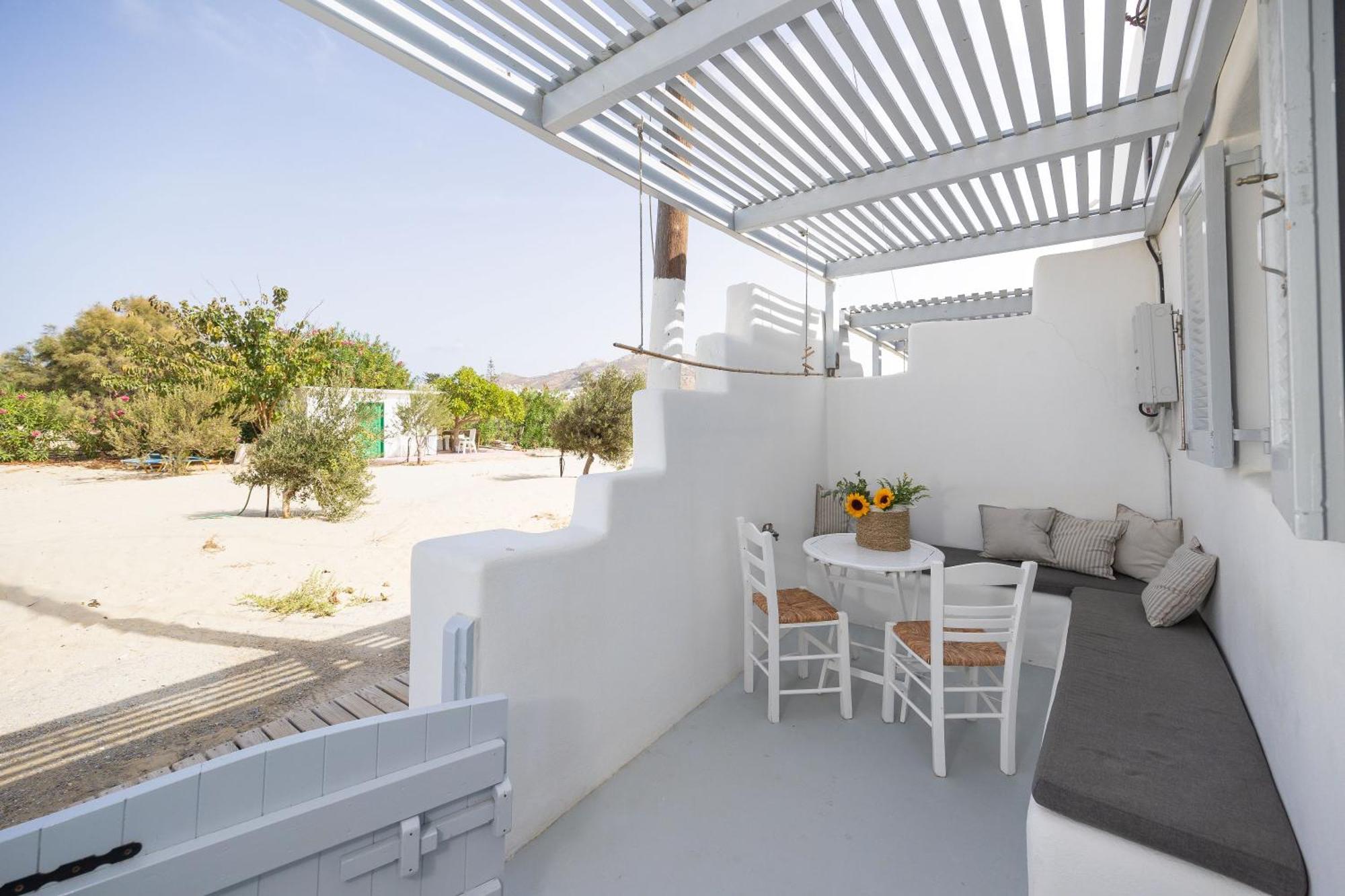 Flisvos Apartment Naxos City