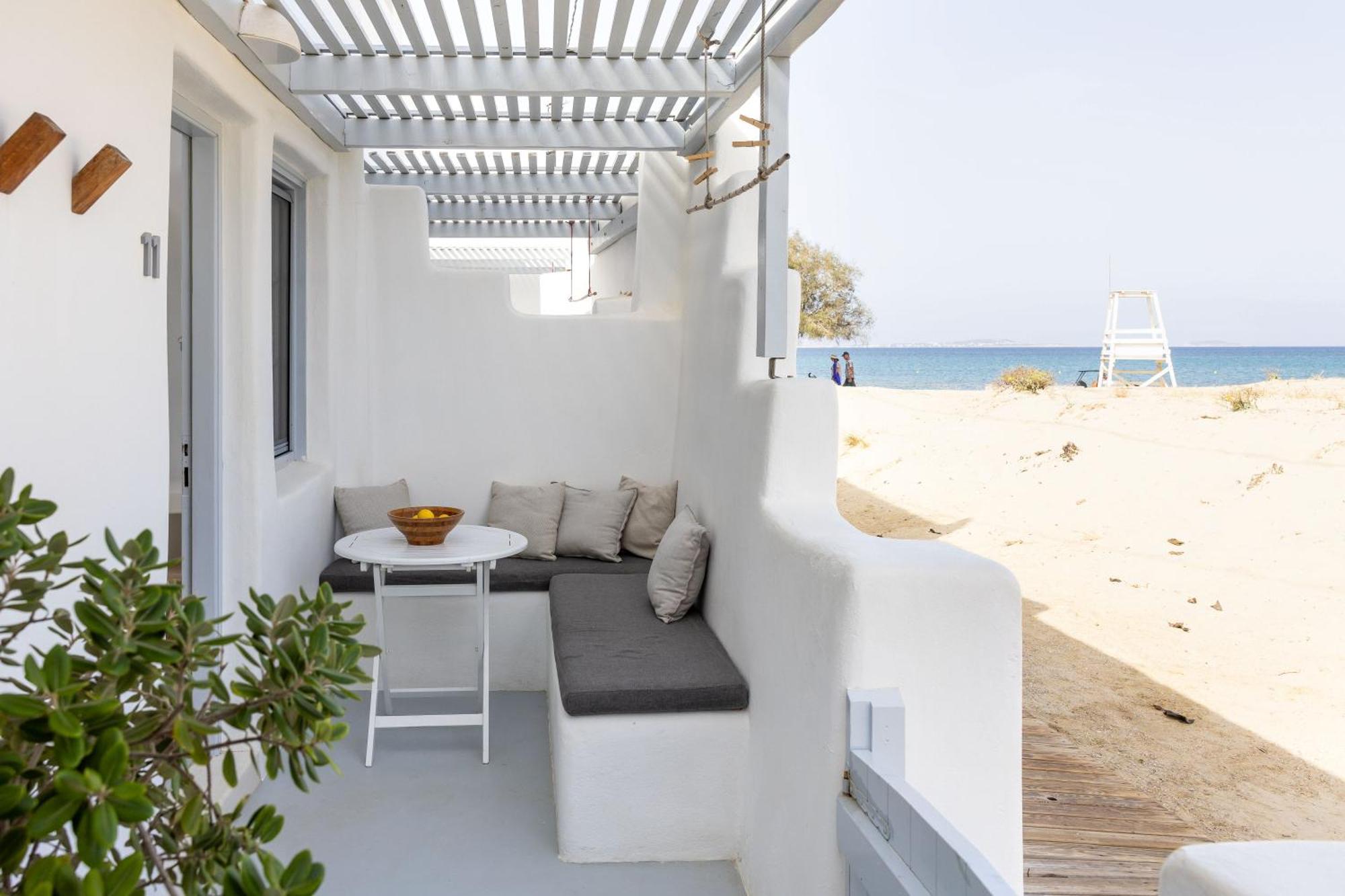 Daire Flisvos Naxos City
